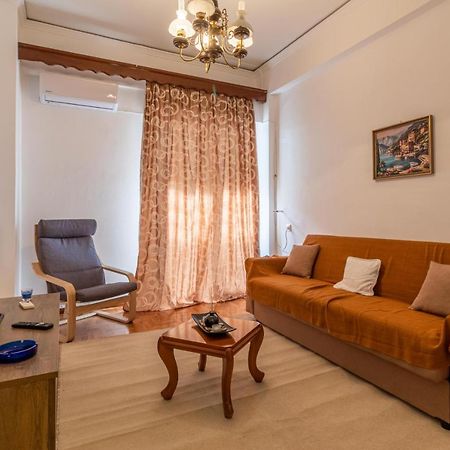 Studio Melange In Loutraki Dt Esterno foto
